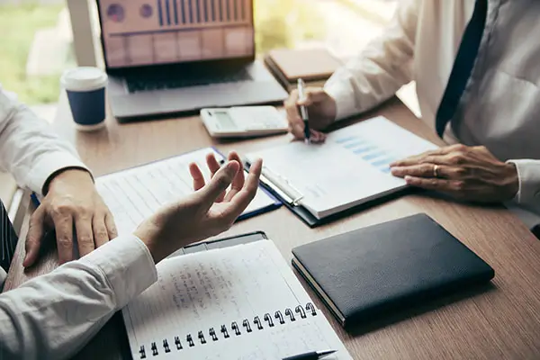 南阳龙湾美食街在哪里